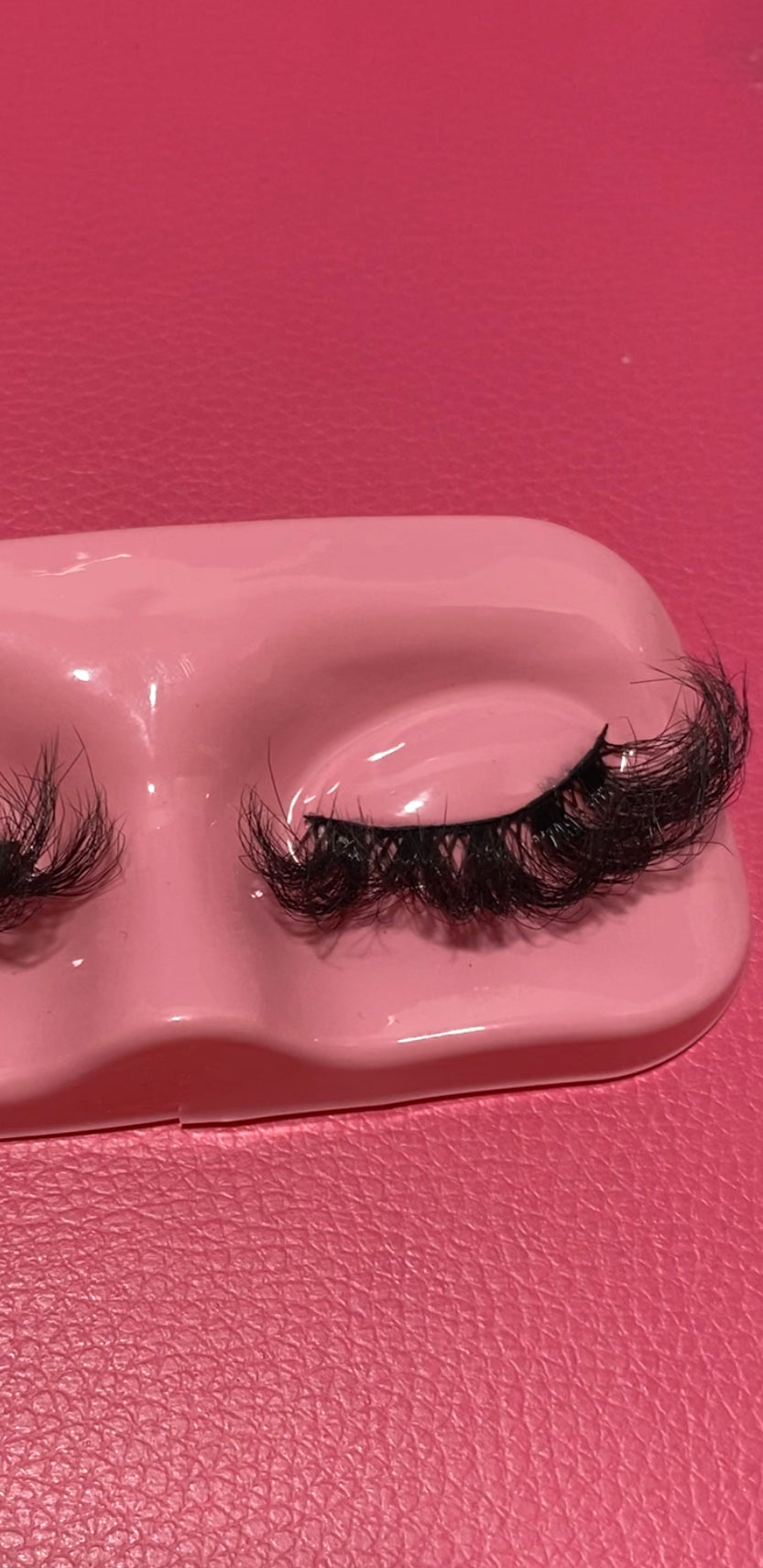 ‘USA’ fluffy strip lashes