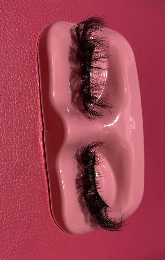 ‘USA’ fluffy strip lashes