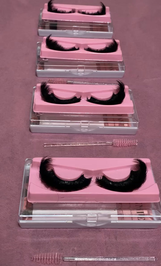 ✖️2 mega cat eye custom lash strips!